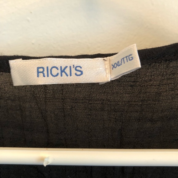 Ricki's xxl Black Pleated Blouse with Embellished Details- perfect for work - Picture 2 of 7